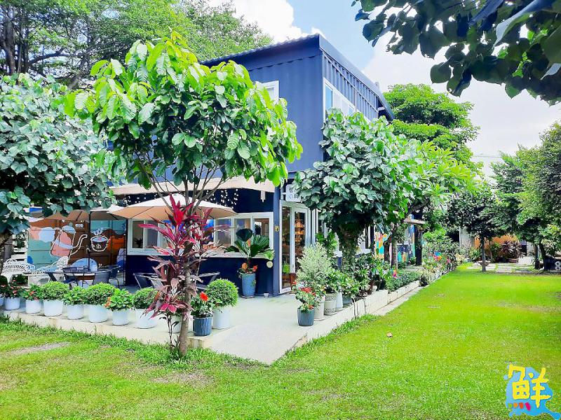 高雄舒心景點推薦!療癒小天地 巷左轉複合餐飲