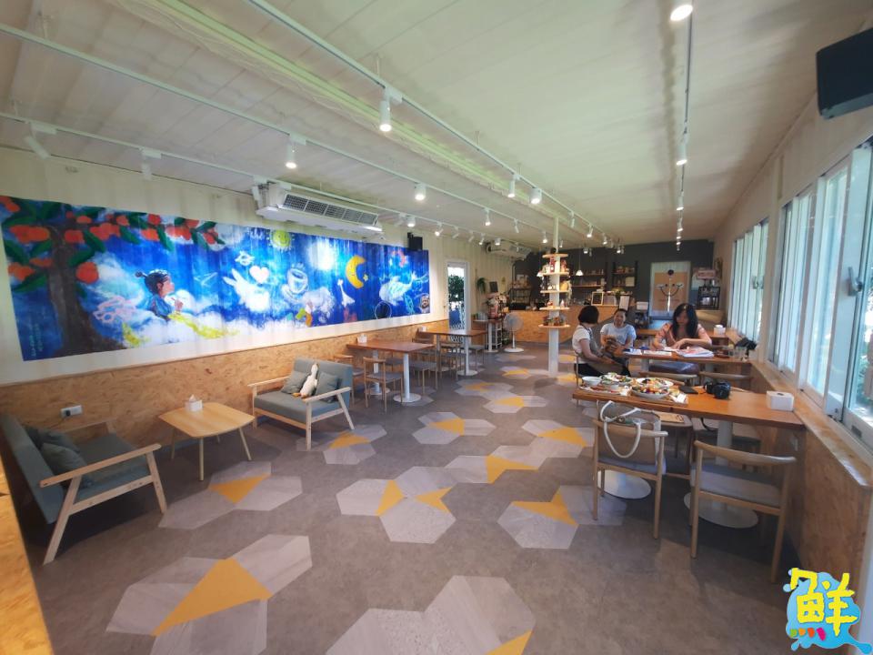 高雄舒心景點推薦!療癒小天地 巷左轉複合餐飲