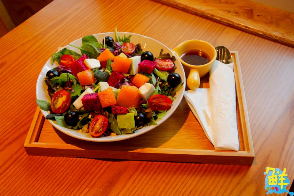 高雄舒心景點推薦!療癒小天地 巷左轉複合餐飲