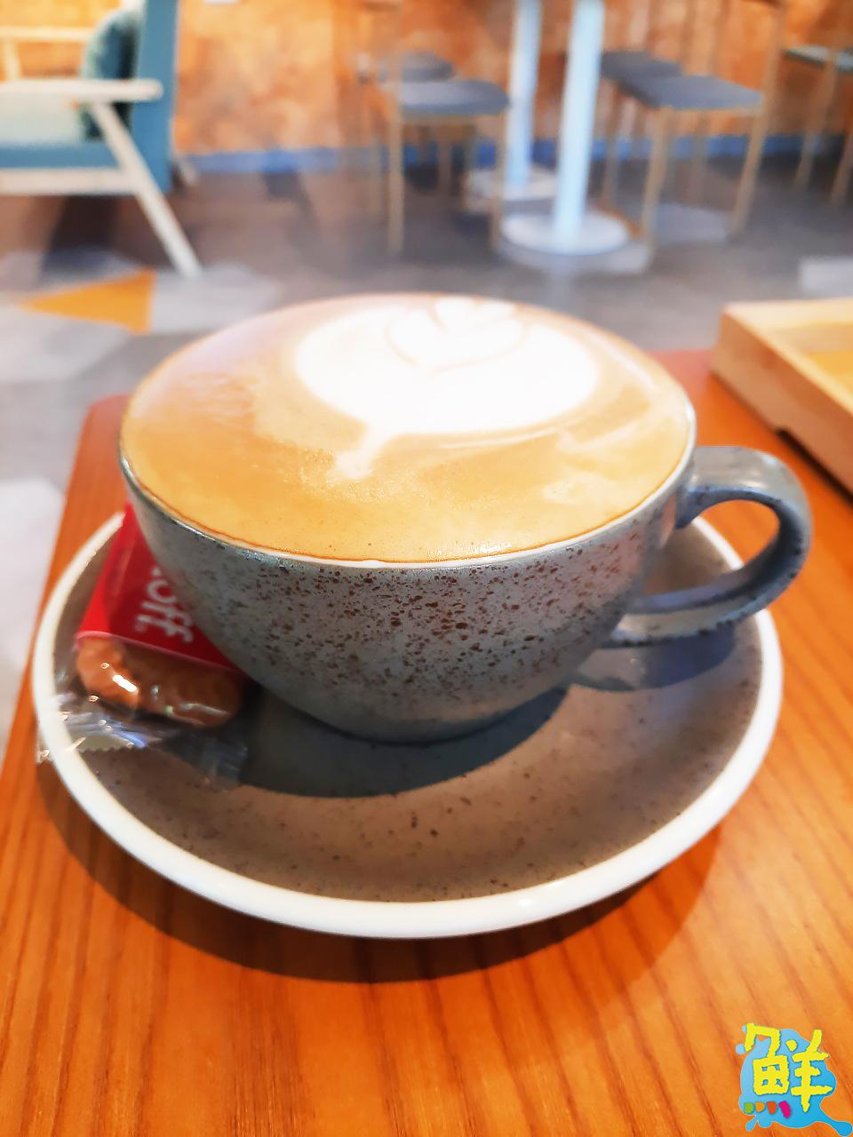 高雄舒心景點推薦!療癒小天地 巷左轉複合餐飲