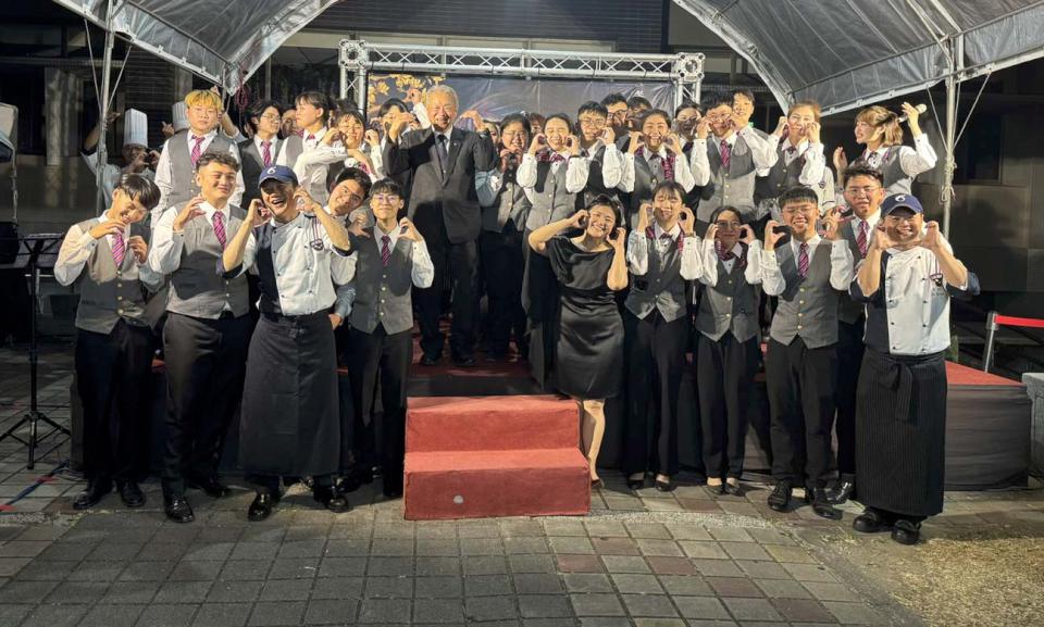 正修科大餐管系114年畢業成果展 師生端出創新台式料理款待貴賓秀學習成果