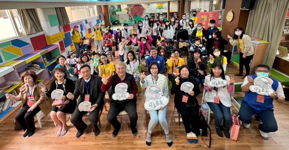 民生醫院附設飛象家園攜手4單位 合辦文化報喜、龍來幸福賀年活動