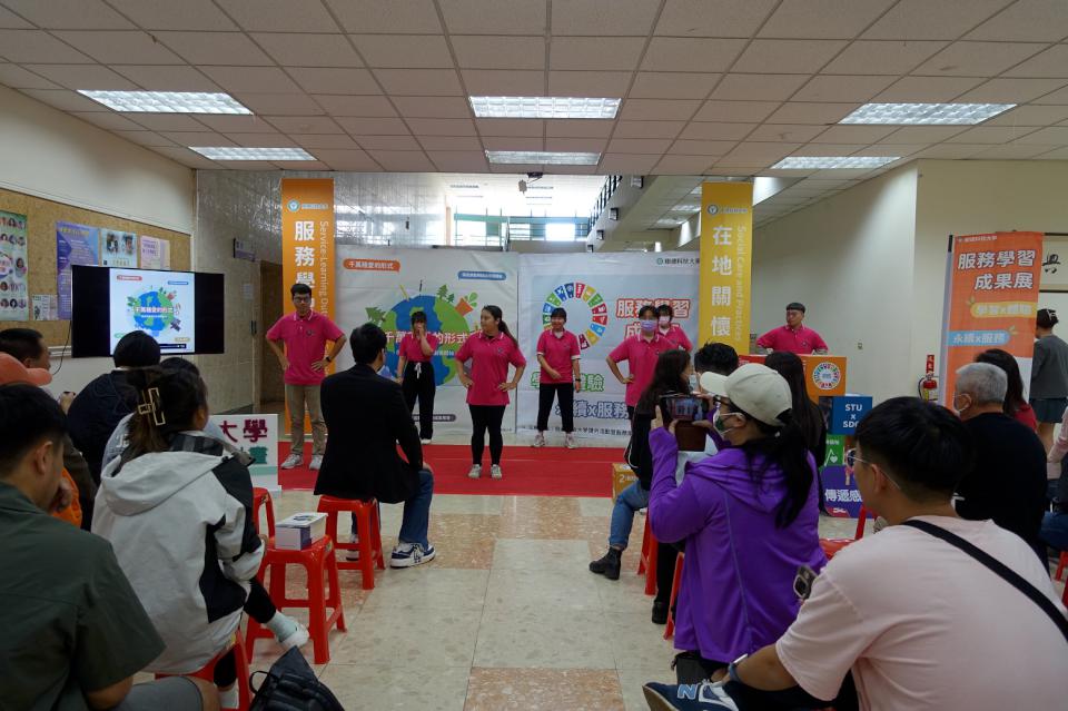 樹科大2023服務學習成果展暨專書發表會 為期兩天相約圖資大樓一樓藝文穿堂