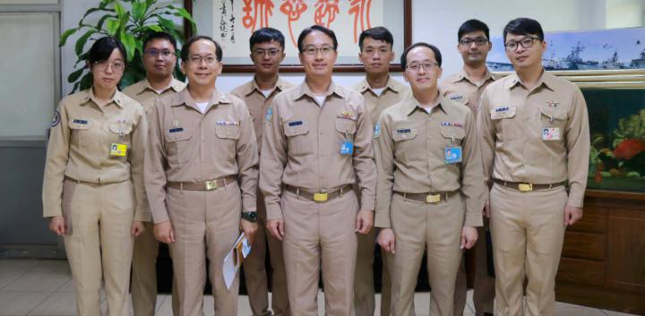 海軍艦指部第18梯兵科軍官轉任保防官座談會 政戰主任馮國維感謝堅守崗位