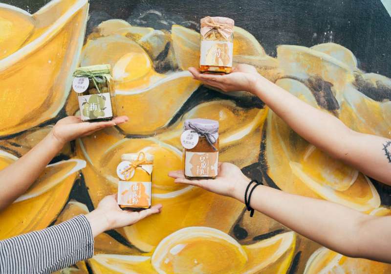 文化局媒合青年設計師走訪6社區 費時一年產出品牌伴手禮樹立跨域合作典範