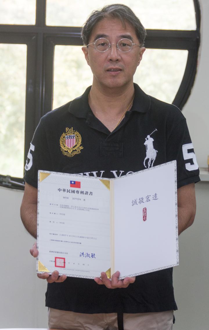 高師大化學系教授林相儒研發中草藥食品茶飲 守護男性攝護腺改善夜尿習慣