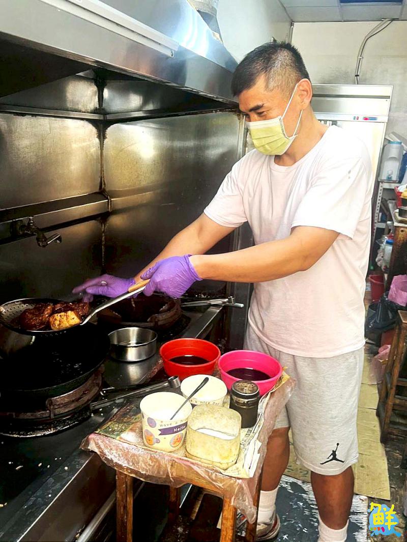 仁武必訪!學子們念念不忘的好味道 森森 炒飯•鍋燒麵