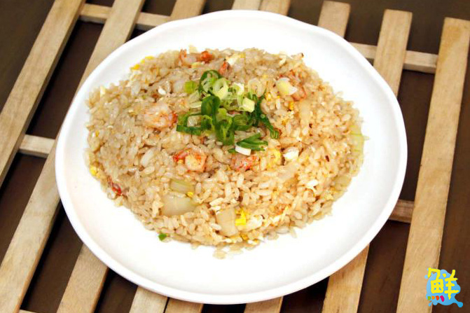 仁武必訪!學子們念念不忘的好味道 森森 炒飯•鍋燒麵