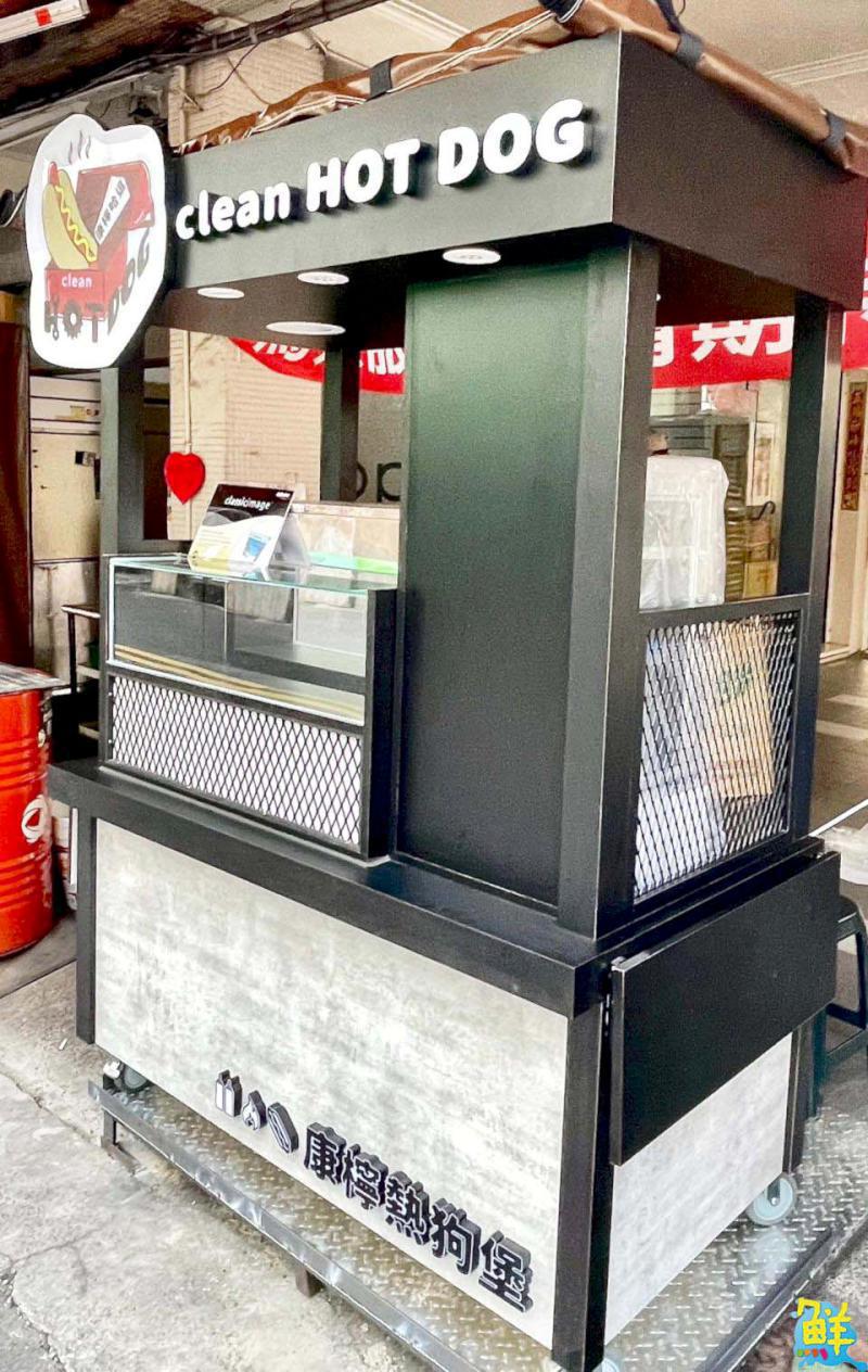 熱狗堡來囉!康檸哈逗 苓雅必吃的攤車美食