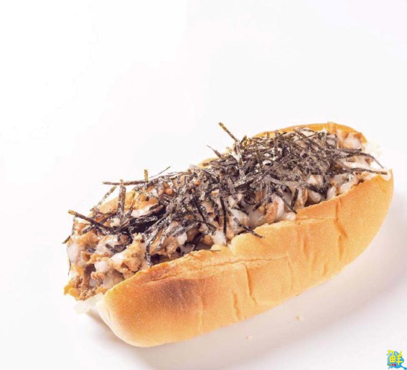 熱狗堡來囉!康檸哈逗 苓雅必吃的攤車美食