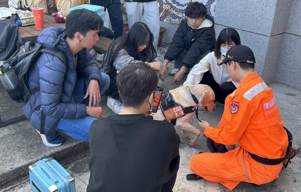 嘉藥師生參訪海巡署 體驗海防使命 推動全民國防教育