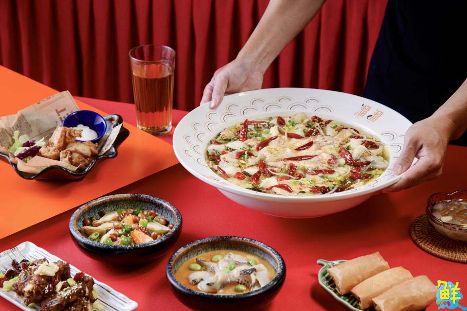 時下最夯「溜溜酸菜魚」插旗高雄夢時代 開幕當天全商品半價優惠