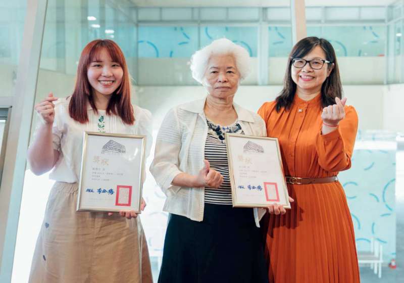 高市圖2024雄愛閱分析報告語言文學穩居榜首 2024年度愛閱達人產生首獎特別獎優選7得主