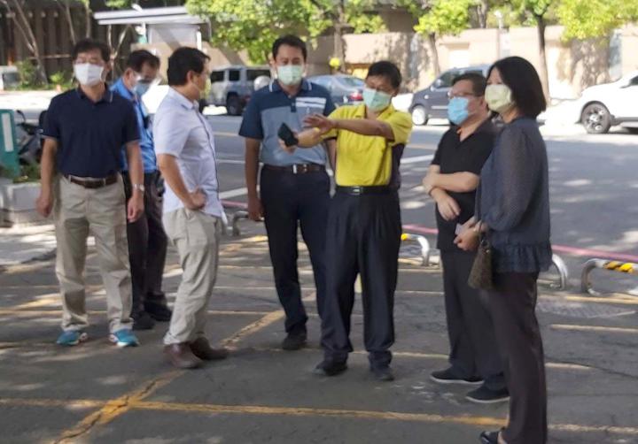 高市三階段開放滿75歲長輩接種新冠肺炎疫苗 三民區公所規劃4接種站便民