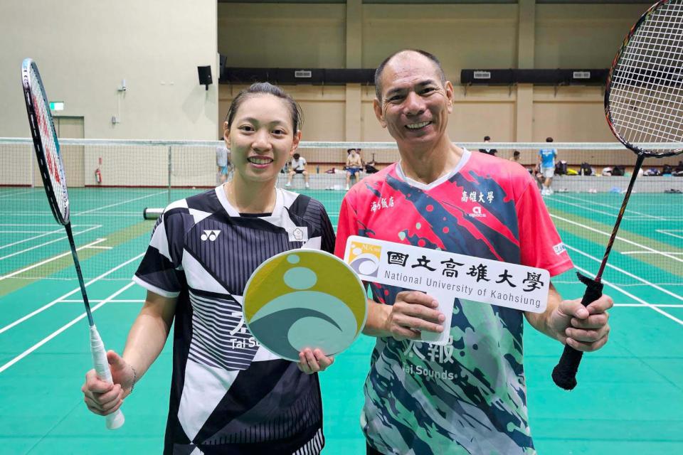 世界羽球聯盟超級100印尼大師賽 高大運競系大四生黃宥薰女單摘金