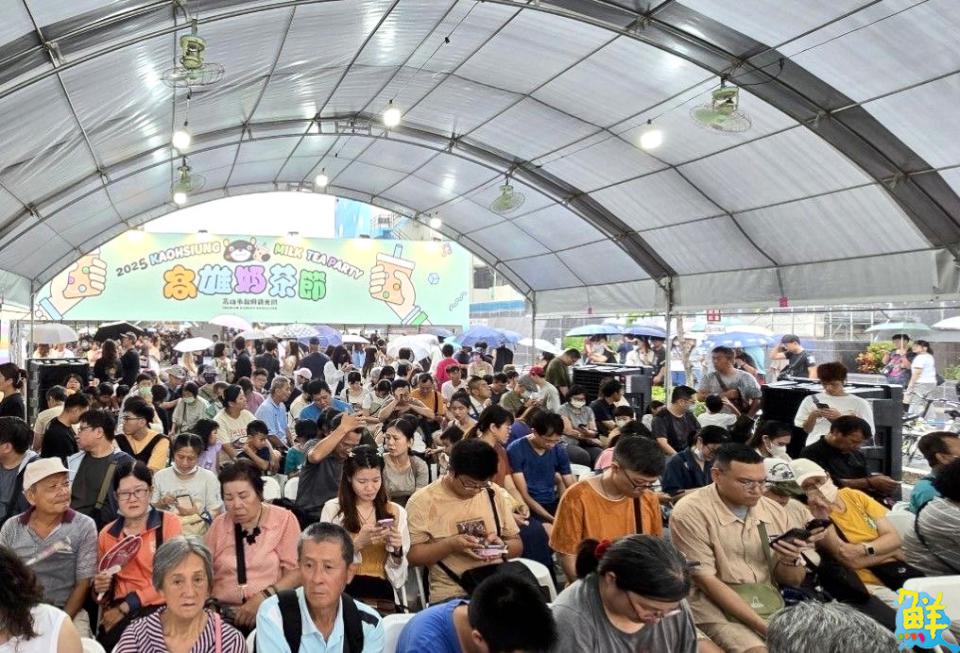 「2025高雄奶茶節」評鑑大賞得獎店家出爐!熱氣球、鹹酥雞嘉年華、咖啡節活動接力登場