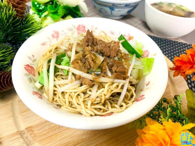 排隊人氣銅板美食二聖麵館 在地飄香40年