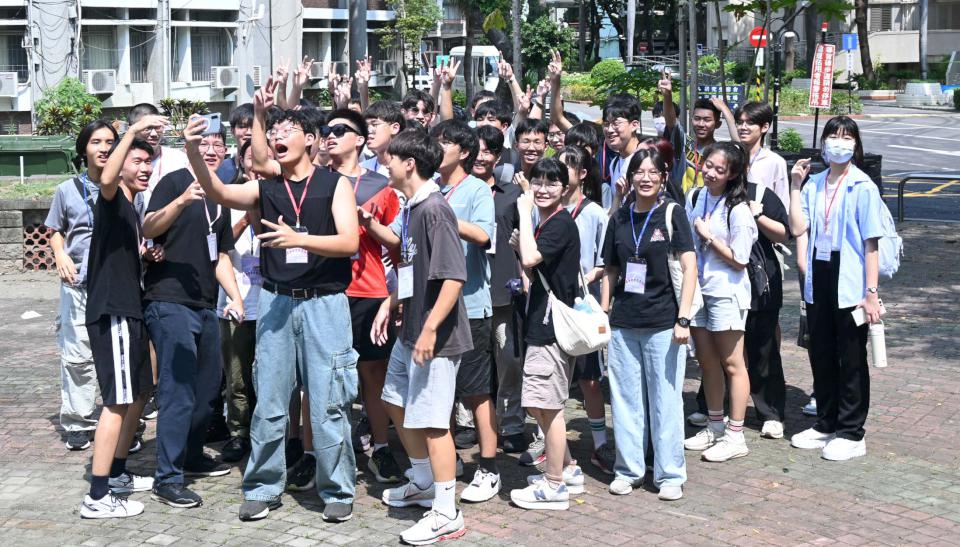 高師大118級新生定向共識營兩校區同步舉行 新增學長姐分享學習生活重視社群連結