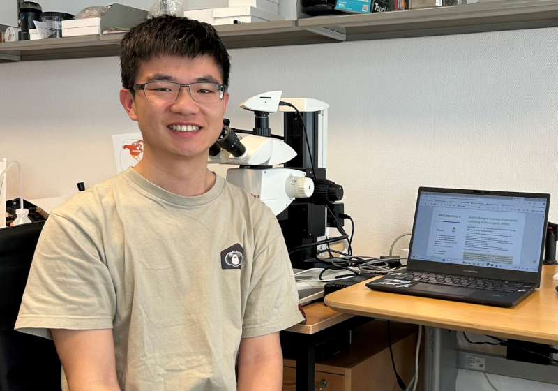 中山大學生科系費卡契攜手丹麥、德國等地6學者 領先全球推論遠古牙蟲游泳演化