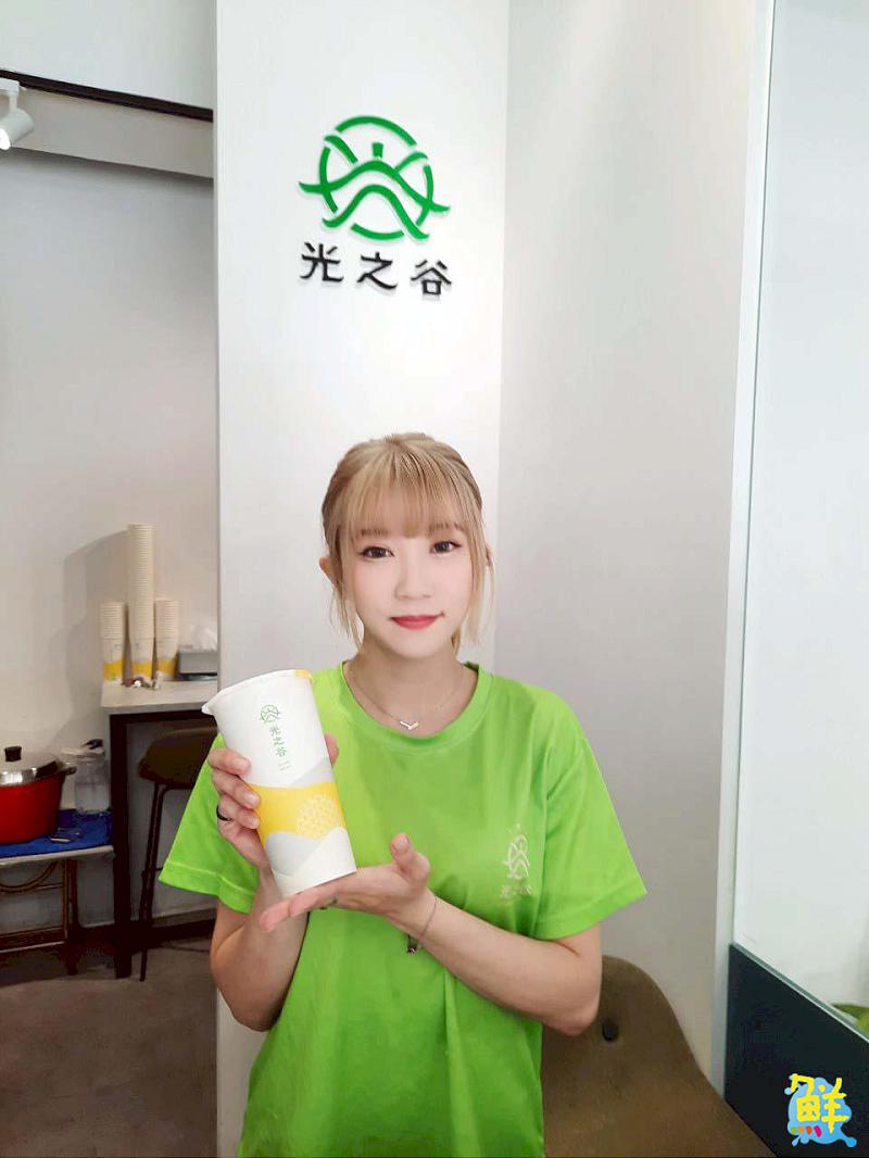 茶香四溢!尾韻回甘 網友激推 今夏最解暑 光之谷 一喝就愛上