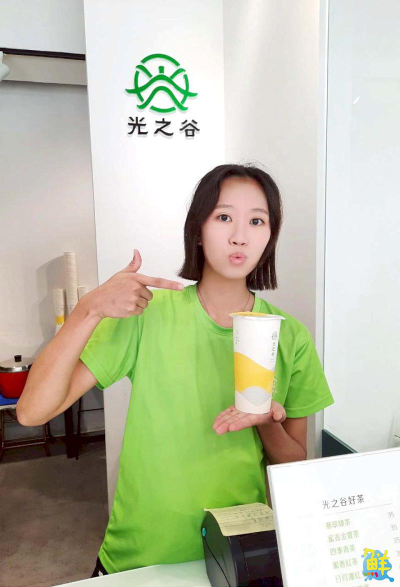 茶香四溢!尾韻回甘 網友激推 今夏最解暑 光之谷 一喝就愛上