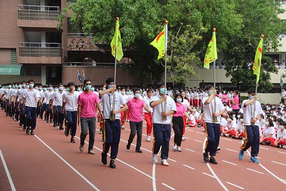 中山工商歡慶改制47週年 35對多胞胎師生進場格外吸睛