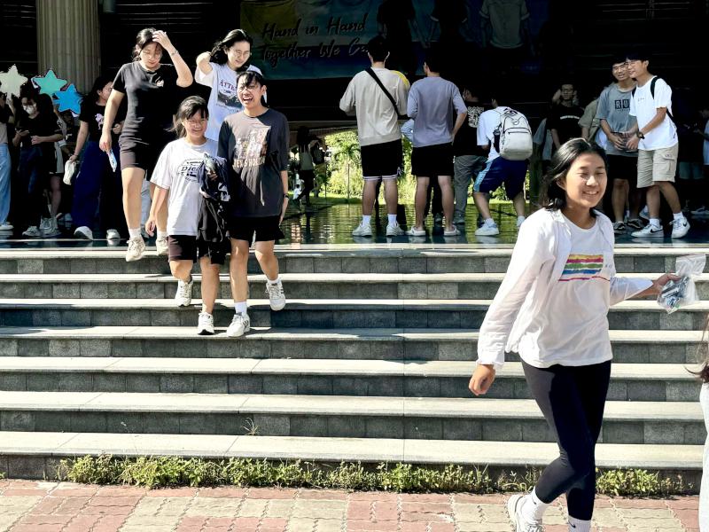 113年大學入學分科測驗第二天高雄二考區173人缺考 1考生翻閱試題本扣3級分