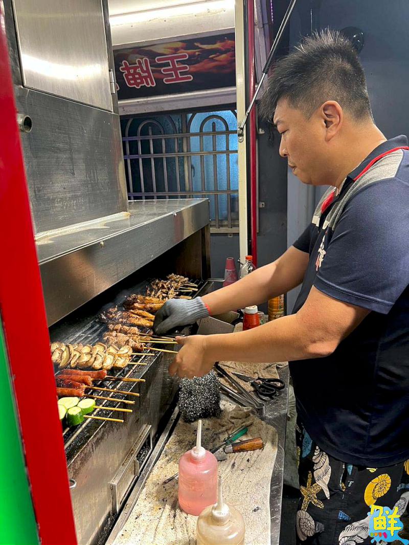 行動餐車No1到哪都能烤!王牌碳烤 烤出你的王牌夢想