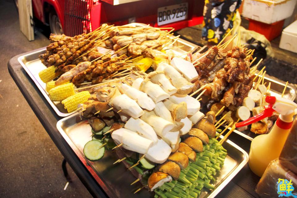 行動餐車No1到哪都能烤!王牌碳烤 烤出你的王牌夢想