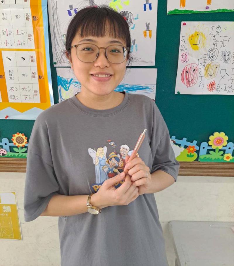 月美國小師生手作木工筆 校樹枝條變身書寫工具慶教師節