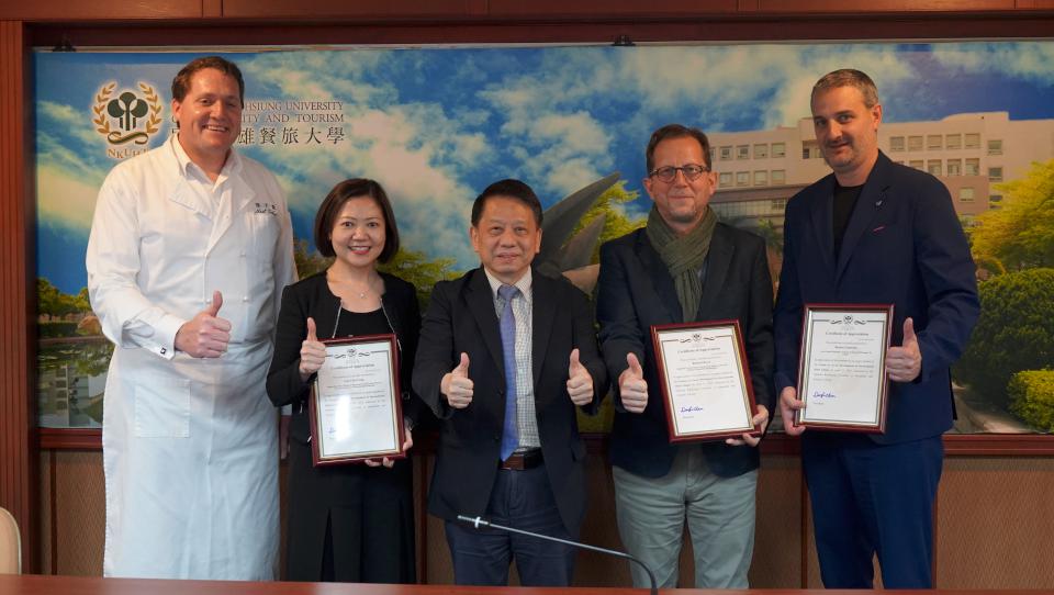 跨國酒店管理集團3高階主管首訪高餐大 分享個人職涯歷程、旅館業國際發展趨勢