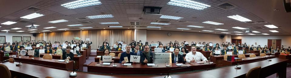 跨國酒店管理集團3高階主管首訪高餐大 分享個人職涯歷程、旅館業國際發展趨勢