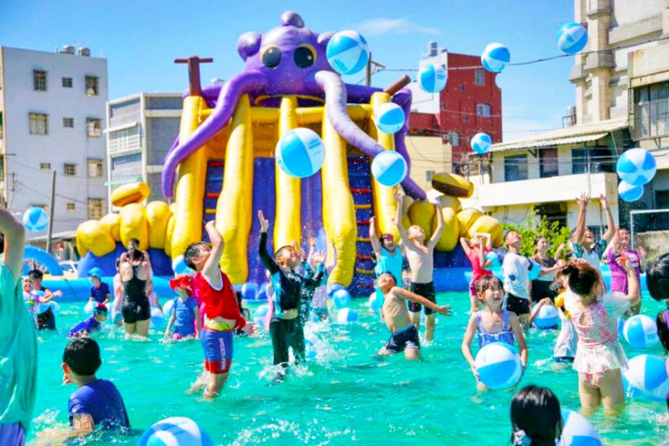 【第288期】高雄三天兩夜嗨翻天! 網羅暑假精選活動、熱門景點 團體出遊更優惠