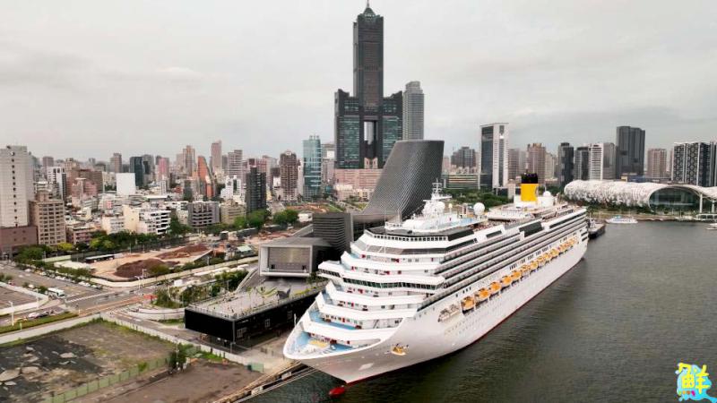 高雄國際郵輪觀光首屈一指!高規格200台無人機喜迎歌詩達莎倫娜號首航