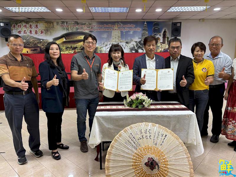 以歌聲會「客」! 高雄客家兒童合唱團赴馬國見學 簽署合作備忘錄促進文化交流