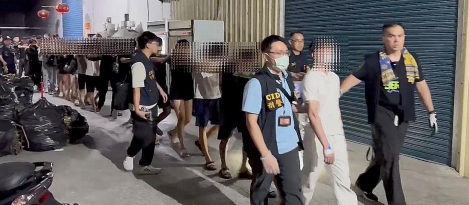 高市大寮區無照營業KTV販毒助興 高市刑大會同3單位查緝逮54人2人羈押禁見