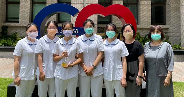 輔英科大護理系科師生參與國內外競賽 勇奪1金2銀1第4