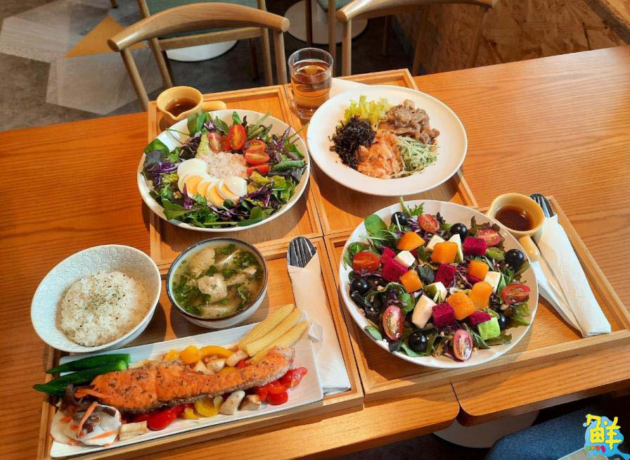 鳥松庭園咖啡廳巷左轉 親子‧閨密.萌寵的最愛