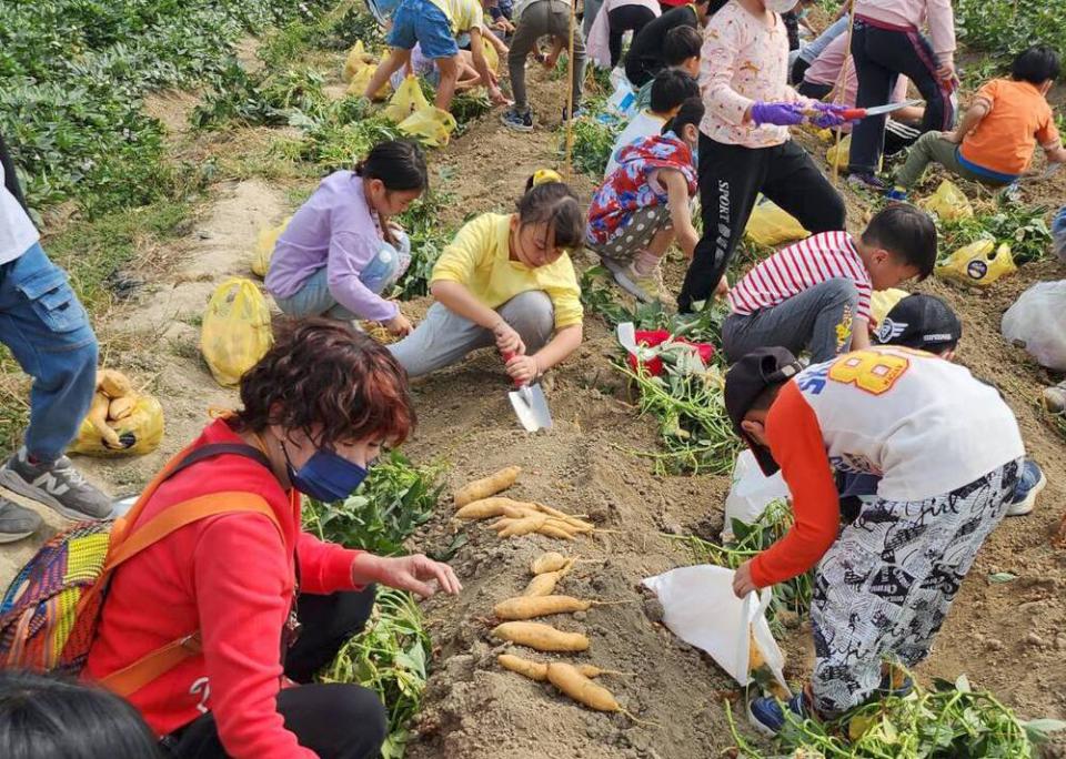 和逸飯店·台南西門館結合人氣卡通《熊熊遇見你》 打造從餐桌到住宿的卡通主題旅程!