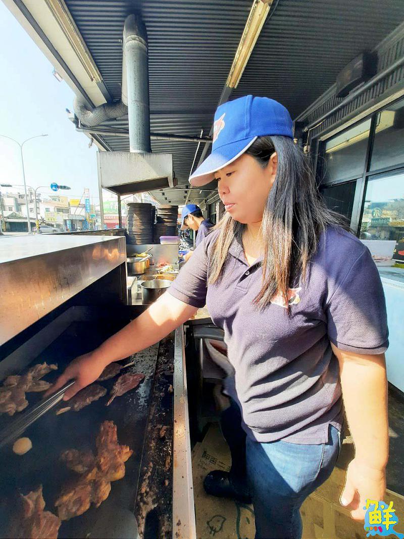 超高CP值風靡饕客圈! 楠梓美食天花板 牛鼎鑫牛排 餐餐美味自助吧吃到爽