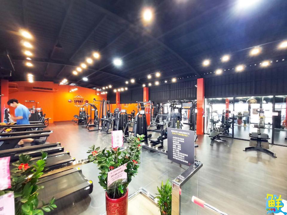 健身新地標 網友瘋傳的健康基地! 高雄勁成自助健身房 讓運動回歸自由初心