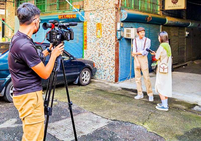 高市圖攜手公廣集團推台語節目 義大影視系大三生取材繪本拍攝5分鐘短劇