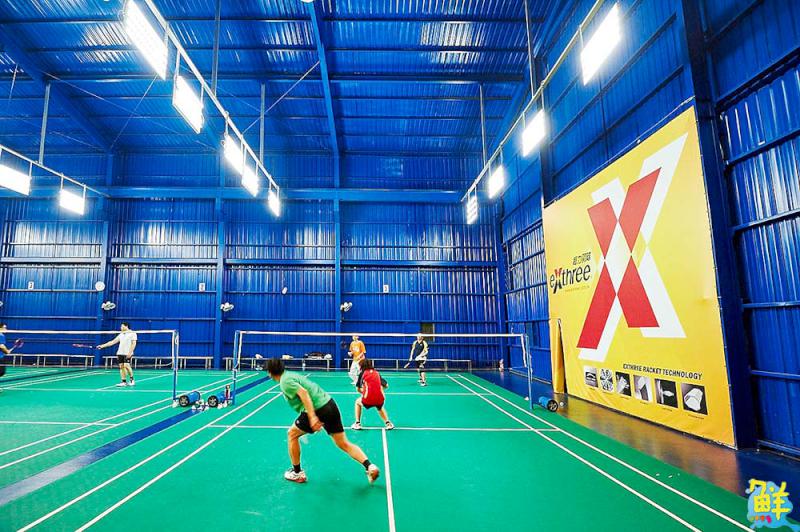 高雄專業羽球場地首選 加賀羽球館 好球場揮出勝利一擊 成就羽球人生