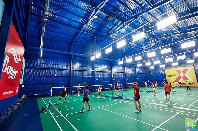 高雄專業羽球場地首選 加賀羽球館 好球場揮出勝利一擊 成就羽球人生
