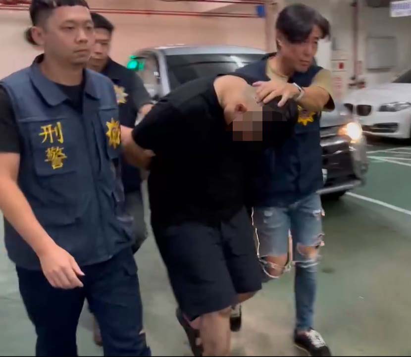 高市9旬婦疑闖燈穿越路口遭汽車衝撞身亡 三民一警逮2男1女主嫌涉4案通緝