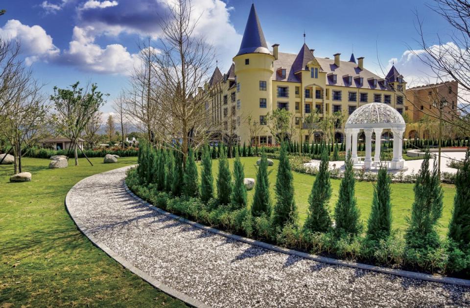 Global Mall新左營車站春節檔期祭開運大禮包 福袋加碼抽韓國黑白大廚朝聖旅