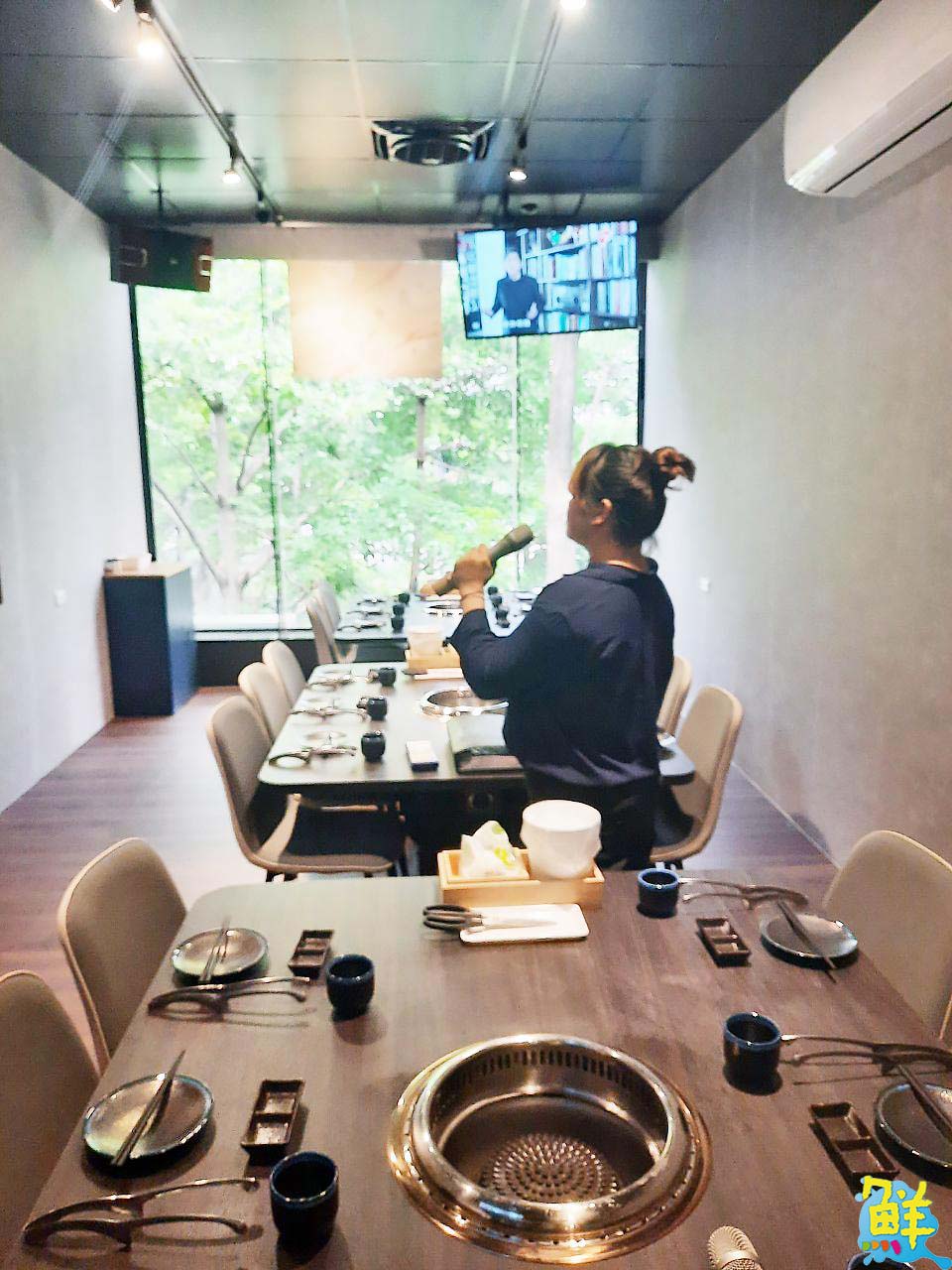 燒肉控瘋啦! 花燒肉三民店 個人燒肉 音樂歌手駐唱 私人包廂聚餐還附設KTV