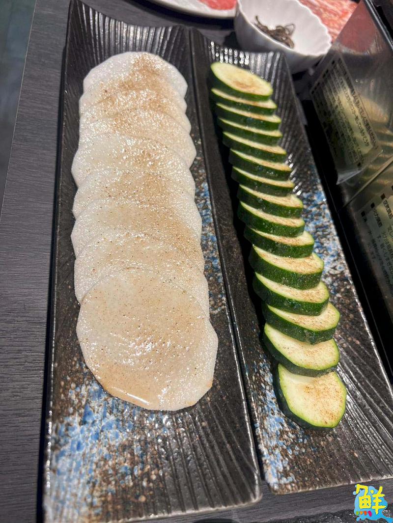 燒肉控瘋啦! 花燒肉三民店 個人燒肉 音樂歌手駐唱 私人包廂聚餐還附設KTV