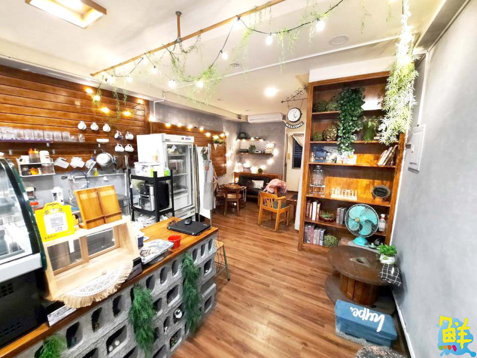 隱身文山特區 老式風格 彷彿置身復古溫馨小店 念隨心轉 隨Suei Coffee咖啡‧日式脆皮雞蛋糕、鹹派