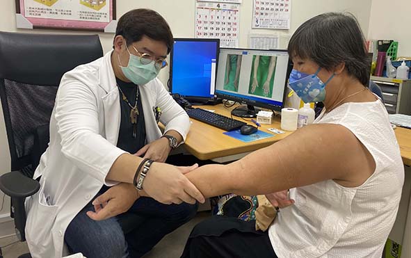 小港醫院整形外科淋巴靜脈吻合術 助乳癌病友消除肢體水腫提升生活品質